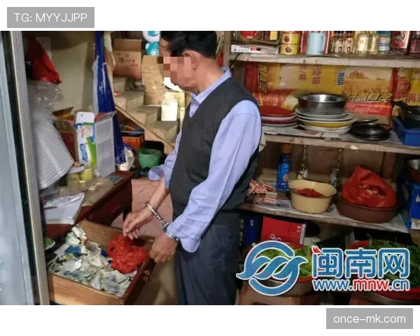 辛德胡赛后拎着大牌袋子进街边小饭馆，气场和饭桌那一刻断层太离谱